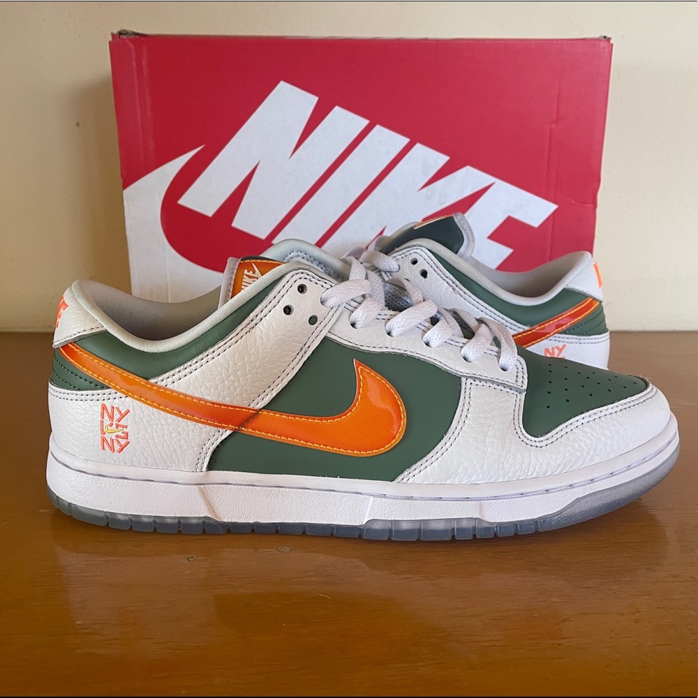 SOLD ✅✅ - Nike Dunk Low NY vs NY - Size 10 EXCELLENT CONDITION OG ALL